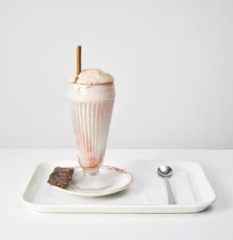 Ice Cream Soda with Cookie