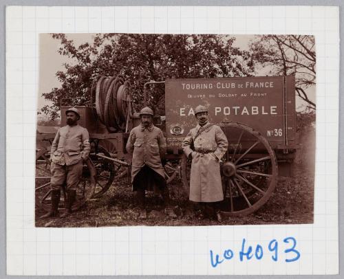[soldiers with drinking water truck],