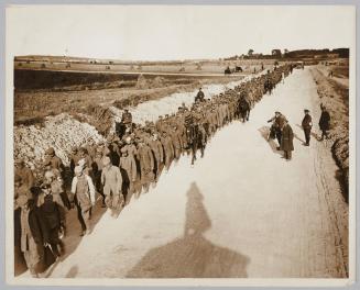 C755 Battle of the Somme. A good haul of German prisoners