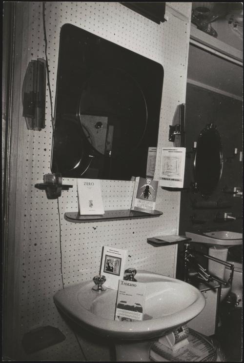 Bookshop bathroom in Orvieto, central Italy