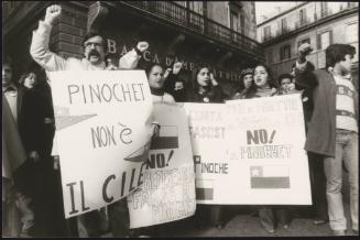 A group of anti-Pinochet protestors
