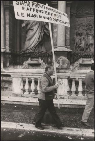 Winemaker at a demonstration 