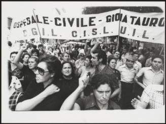 Trade unions from the ports in Gioia Tauro marching during an Anti Mafia protest