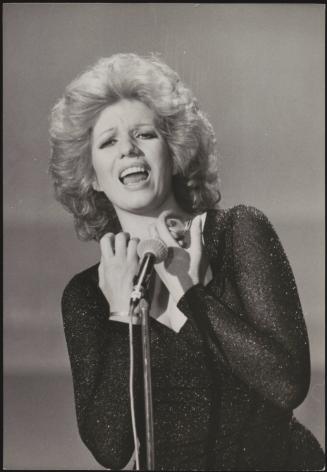 Pop star Iva Zanicchi 