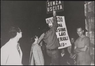 A pro divorce protest