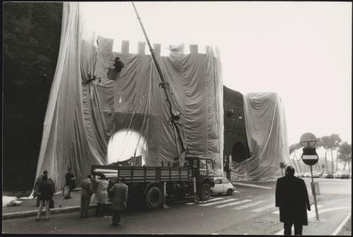 The Wall – Wrapped Roman Wall, Via Veneto and Villa Borghese, Rome, Italy, 1973-74. By artists Christo and Jeanne-Claude