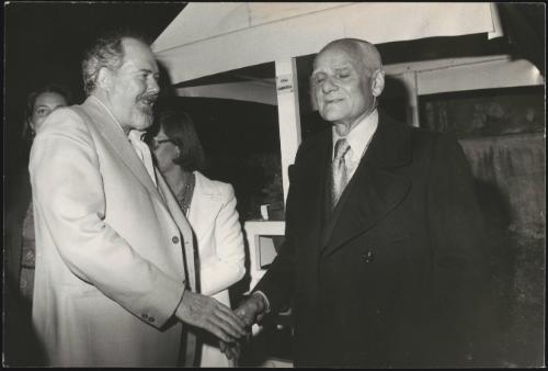 The American director, screenwriter, and producer Robert Altman with the author Alberto Moravia 