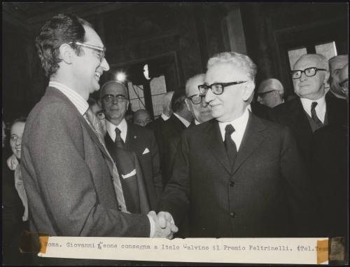 President of the Republic Giovanni Leone shakes Italo Calvino's hand as he presents him with the prestigious Feltrinello prize
