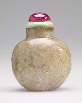 Snuff Bottle in Nephrite with Bamboo, Chrysanthemum and Inscription