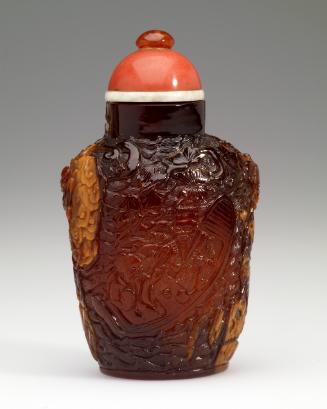 Snuff Bottle with Four Figures in Two Boats