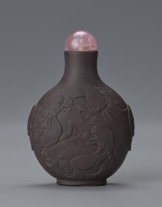 Snuff Bottle, with two carved dragons