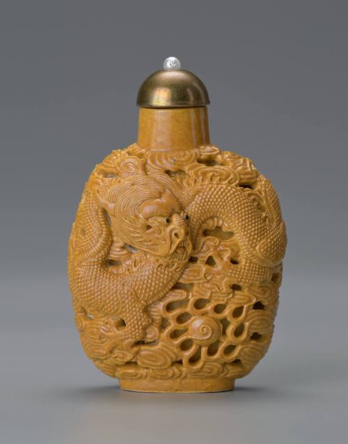 Snuff Bottle, moulded in the form of a dragon