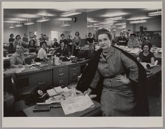 Dorothy Hawkins, [fashion editor]
