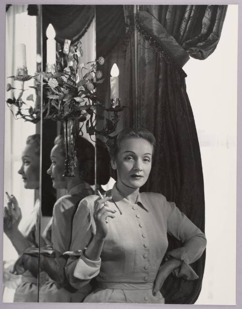 Marlene Dietrich, [actor, New York]
