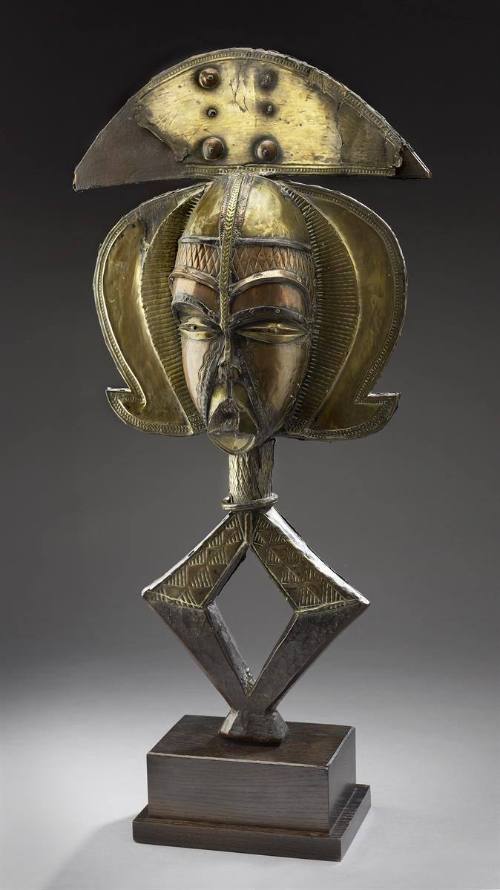 Reliquary Guardian Figure
