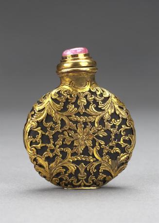 Snuff Bottle, sleeve with floral designs