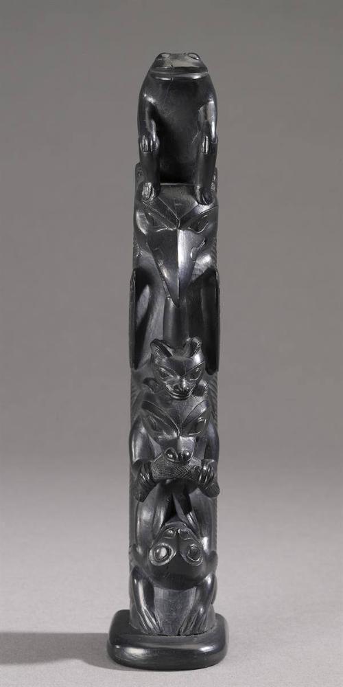 Model Totem Pole