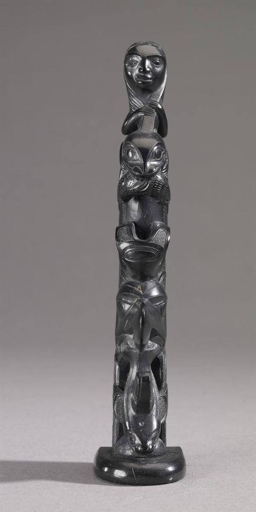 Model Totem Pole