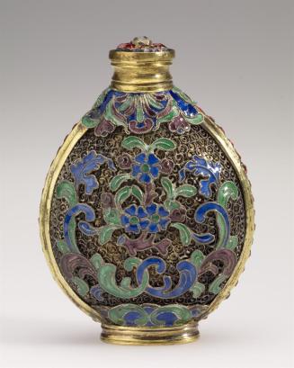 Snuff Bottle, with filigreed flowers, scrolls and waves