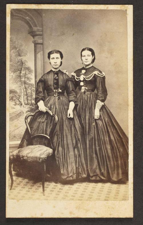 Theresa Bywater (1845-1909) and her friend [mother of  Theresa Bywater Peterkin]