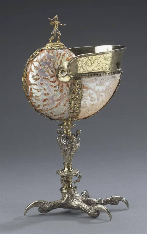 Nautilus Cup: Hunter and Eagle's Claw Foot