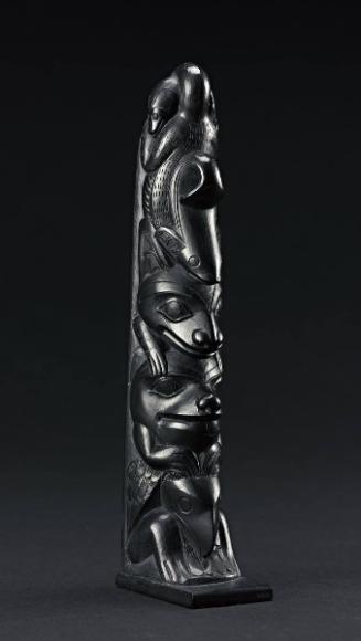 Model Totem Pole