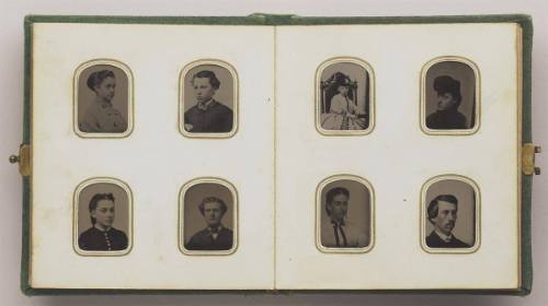 Album, portraits of women, men and children