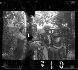 Ghetto family with two girls