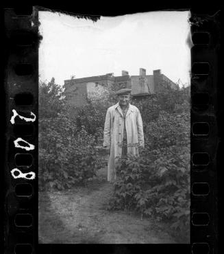 Man wearing a coat and a hat