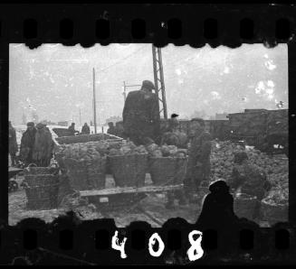 Delivery of food to the ghetto, the lion's share not fit for human consumption