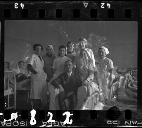 Group portrait of Dr. Kagan and nurses in the hospital