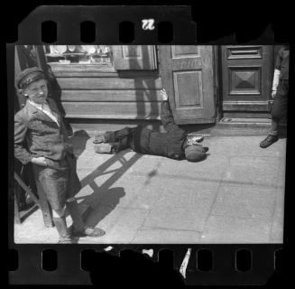 “Falling in the street from hunger”, (Lodz Ghetto)