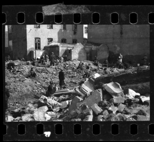 Ruins of the synagogue on Wolborska Street, destroyed by the Germans