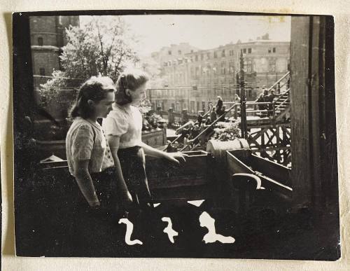 Contact Print #272 from Page #7 from Lodz Ghetto Album