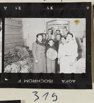 Contact Print #319 from page #9 in Lodz Ghetto Contact Album