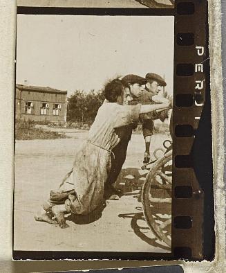 Contact Print #347 from page #17 in Lodz Ghetto Contact Album