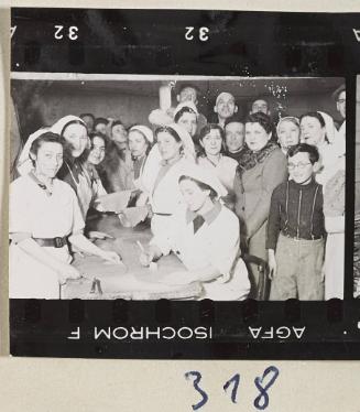 Contact Print #318 from page #9 in Lodz Ghetto Contact Album