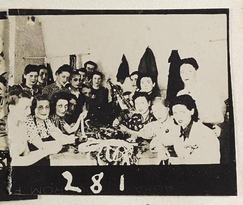 Contact Print #281 from Page #8 from Lodz Ghetto Album