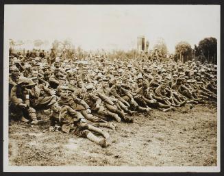 Group of prisoners taken in the new advance