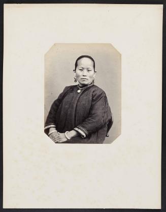 280. Femme Cors-akan-ve (28 ans) chinoise née à Canton, frontal