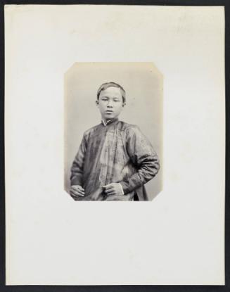 Ambassade Cochinchinoise à Paris, frontal. 168. Tran-van Luong (17 ans) fils du Préfet de Saigon