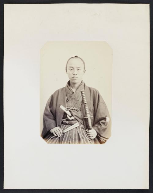 189. Sou-to Taki-itsi-ro (22 ans) Officier de 1e classe en Secrétaire de l'Ambassade du Taiconne du Japon à Paris, frontal