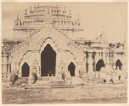 Amerapoora. East door of the Maha-thugea-yan-tee Pagoda